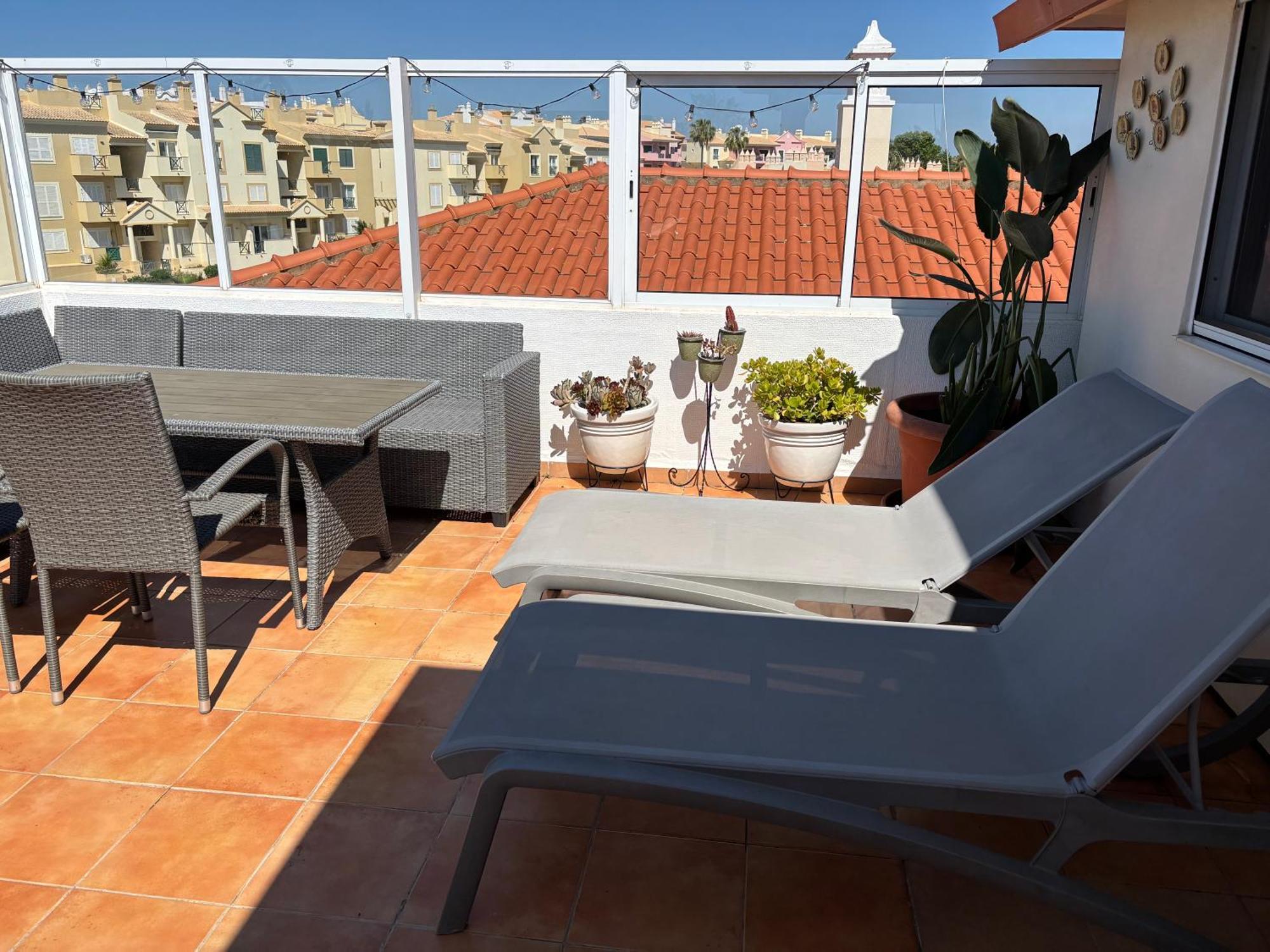Penthouse T2 Pool Terrace Time Apartment